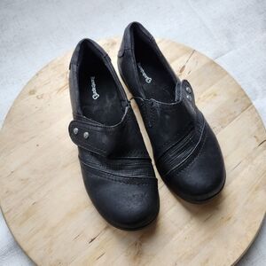 BareTraps Black Loafers